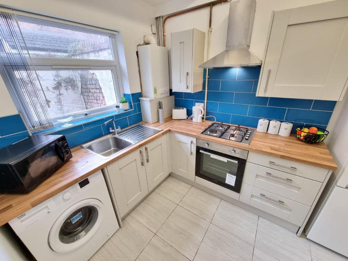 Charming Accommodation Steps From Downtown ليفربول المظهر الخارجي الصورة